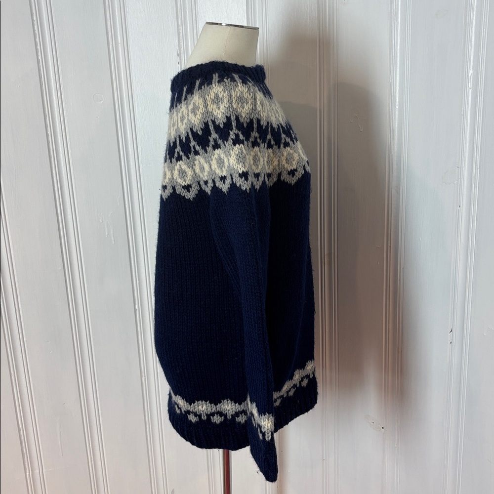 One-of-a-kind Nordic Inspired Chunky Knit Sweater – size Large (estimated) - Picture 2 of 6